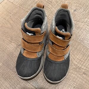 Sorel Kids Boots with Brown and Black Straps